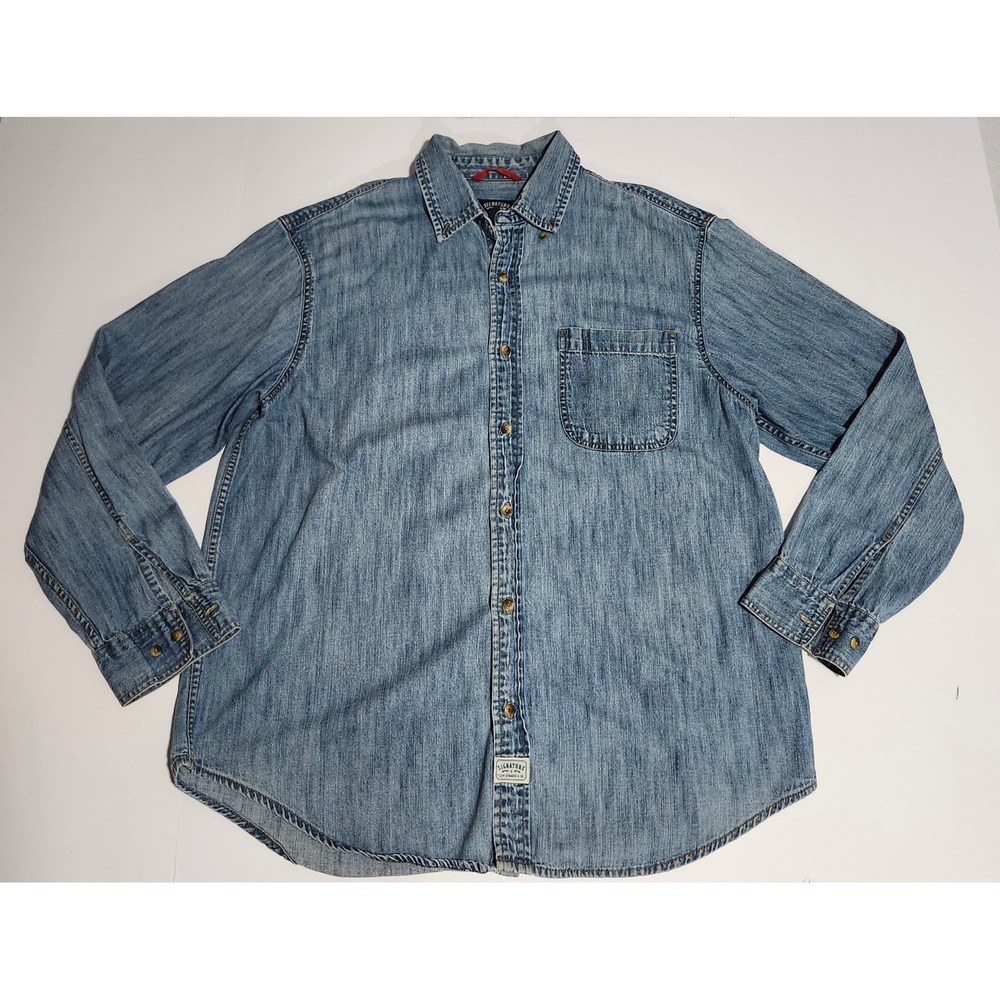 Signature by Levi Strauss & Co Mens Large Denim Button Down Shirt Light Wash